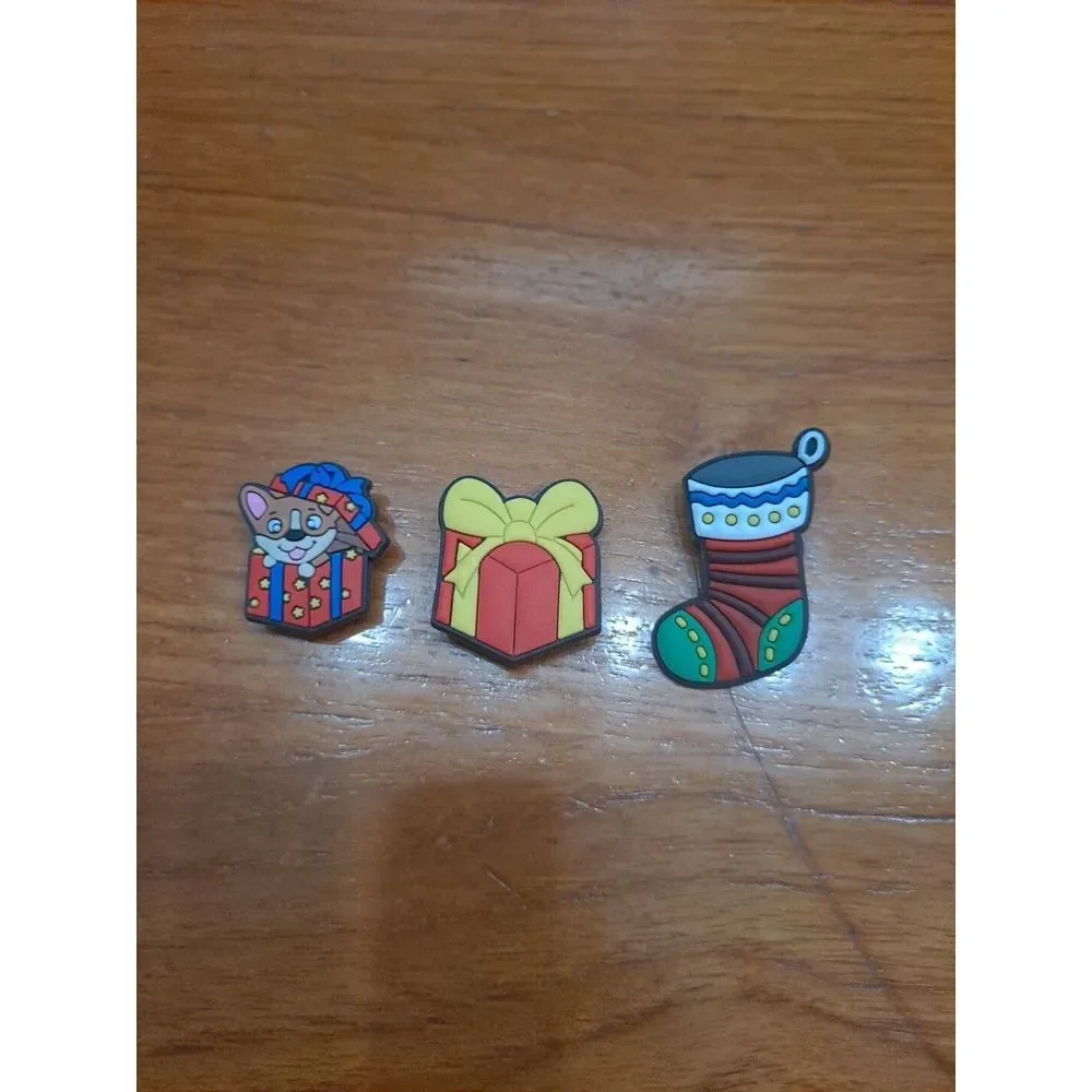 Lot Of 3 Christmas Holiday Themed‎ Croc Charm Jibz Stocking Present Reindeer